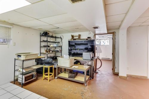 2836 Lunt Ave, Chicago IL 60645-2917 exterior