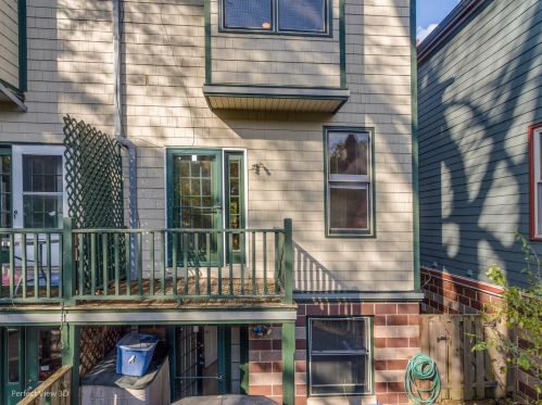 4721 Woodlawn, Chicago IL 60615-1920 exterior