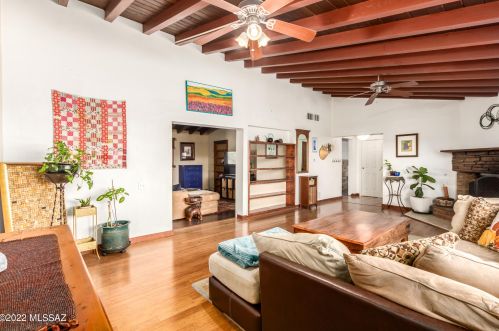 6441 Abington Rd, Tucson AZ 85743-9701 exterior