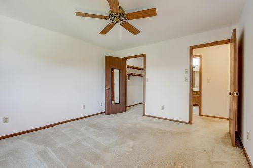 4585 Greenridge Cir, Milwaukee WI  53220-3380 exterior