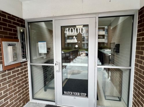 4204 Charlemagne Cir, Pittsburgh PA  15237-2912 exterior