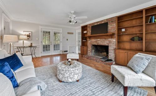 4934 Leeds Ct, Atlanta GA exterior