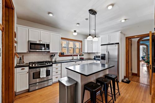 3546 Natchez Ave, Chicago IL  60634-3819 exterior