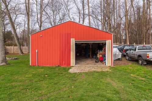 506 Vassar Rd, Poughkeepsie NY 12603-5733 exterior