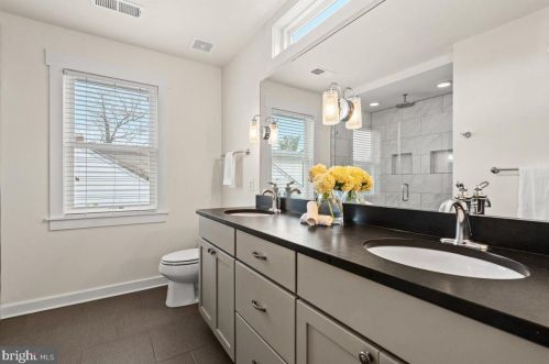 15 Chapman St, Alexandria VA 22301-2202 exterior