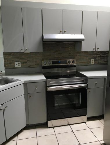 2437 Monterrey Ln, Fort Pierce FL 34953-2032 exterior