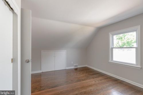 1871 Arena Dr, Trenton NJ 08610-2605 exterior