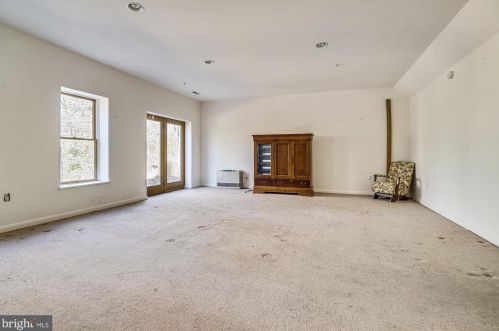 2751 Colonial Rd, Accokeek MD 20607-2366 exterior