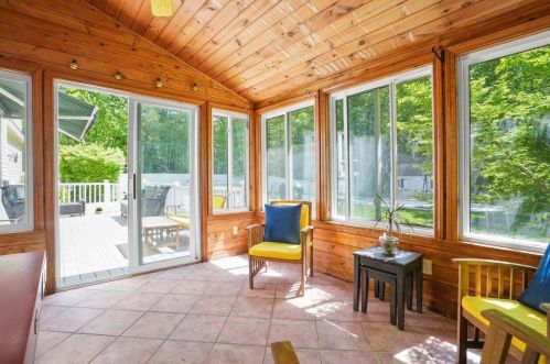 15 Longview Dr, Concord NH  03304-4809 exterior