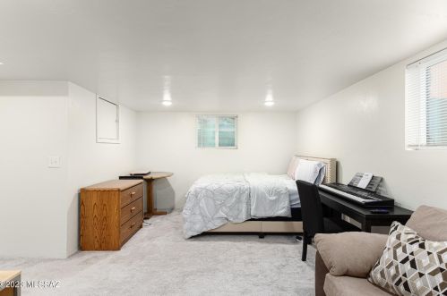 934 7th St, Tucson AZ  85719-5305 exterior