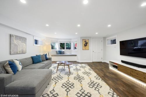 1321 Nelson St, Chicago IL 60657-3103 exterior