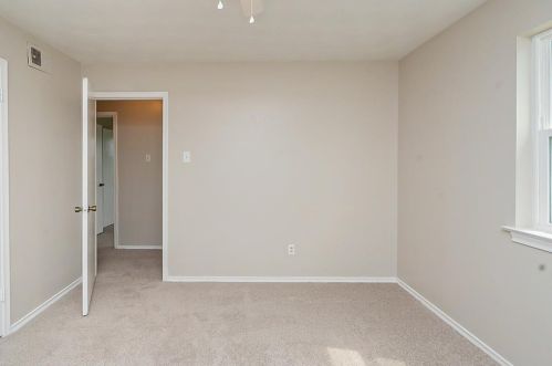 1128 Gln Park Dr, Dallas TX 75241-1926 exterior