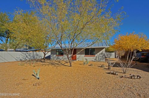 3008 Dickson Dr, Tucson AZ 85716-1722 exterior