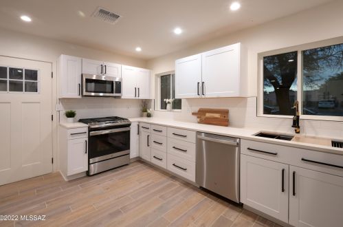 1933 Mabel St, Tucson AZ  85719-4342 exterior