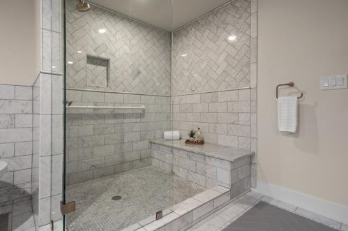 3919 Balcones Dr, Austin TX 78731-5414 exterior