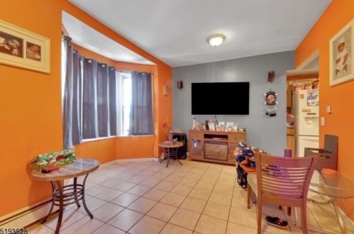 112 Caldwell Ave, Paterson NJ 07501-2514 exterior