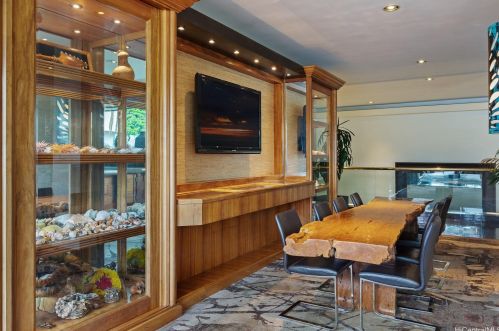 2045 Kalakaua Ave, Honolulu HI  96815-5118 exterior