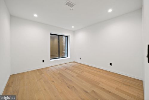 1355 Kater St, Philadelphia PA 19147-1817 exterior