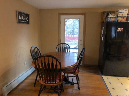 3 David St, Enfield CT 06082-5011 exterior