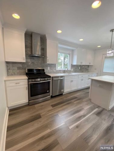 53 Oneida Ave, Dumont NJ  07628-2109 exterior