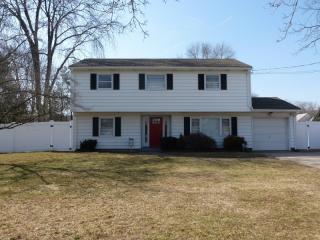 621 Valley Rd, Wayne NJ  07470-3527 exterior