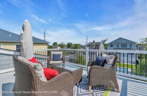 302 Trenton Ave, Point Pleasant Beach NJ 08742-2529 exterior