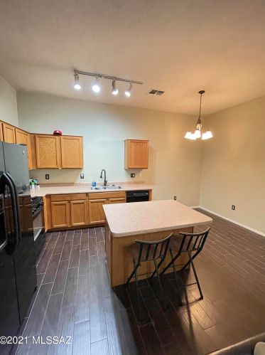 2153 Calle Sierra Del Manantial, Tucson AZ 85706-5051 exterior