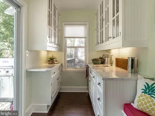 21 Franklin Ave, Camden NJ 08108-1117 exterior