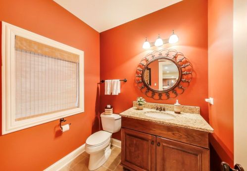 329 Kenmore Ave, Elmhurst IL 60126-3517 exterior