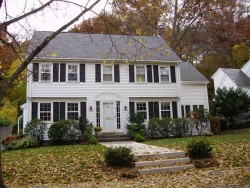 62 Park Ln, Newton, MA 02459-1731