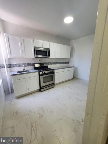 1317 56th St, Philadelphia PA  19143-4003 exterior