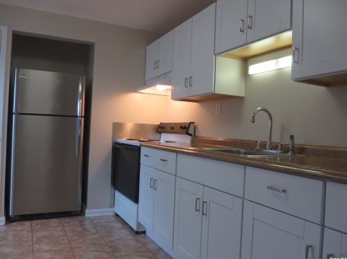 33 Chichester Rd, Huntington Station NY  11746-8403 exterior