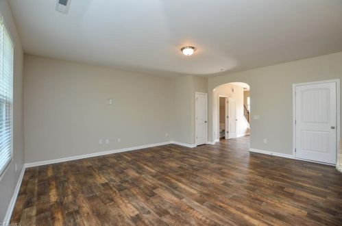 1912 Harvick Ct, Greensboro NC  27405-9695 exterior