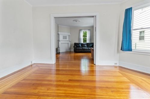 113 Oakland Ave, Providence RI 02908-3632 exterior