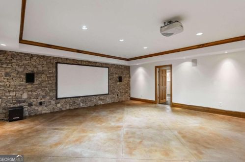 700 Brookwoods Trce, Atlanta GA 30342-2473 exterior