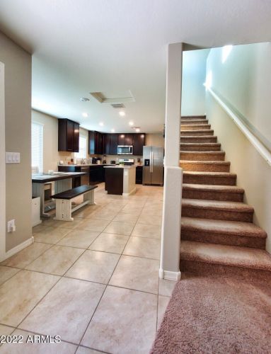 8057 Albeniz Pl, Phoenix AZ  85043 exterior