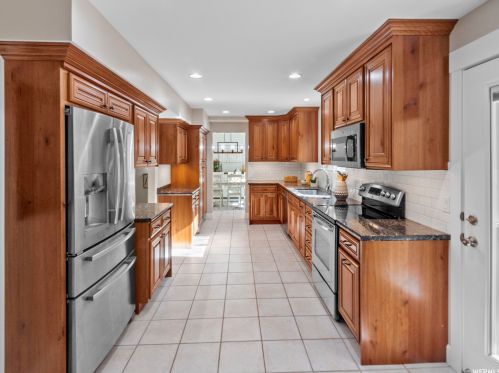 8160 1715, Sandy UT 84093-6852 exterior