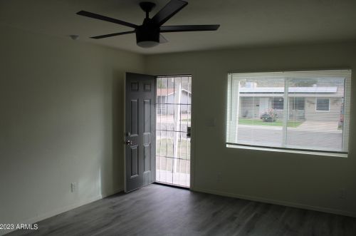 11612 21 Dr, Phoenix AZ 85015-5408 exterior