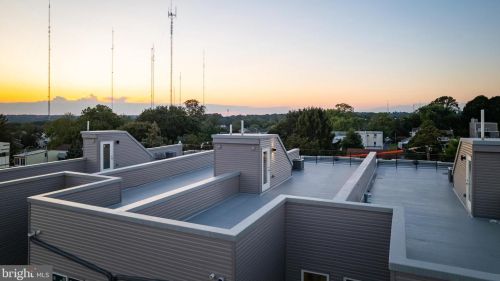 429 Lemonte St, Philadelphia PA 19128-4534 exterior