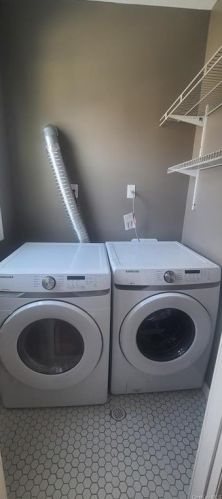 1058 White Pln Rd, Bronx NY 10462-3802 exterior