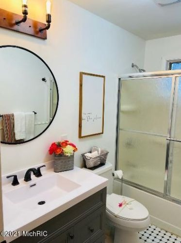 3101 Barney Rd, Kalamazoo MI 49004-3383 exterior