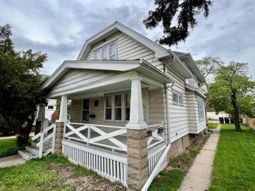 1446 59th St, Milwaukee WI  53214-5121 exterior