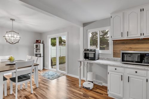 4828 Havana Dr, Pittsburgh PA 15239-2420 exterior