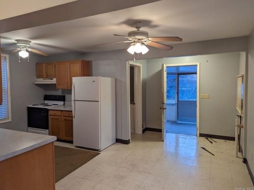 40 Mckinley Ln, Poughkeepsie NY  12601-2138 exterior