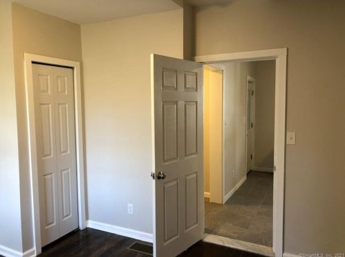 109 Hillcrest Ave, New Britain CT  06053-2540 exterior