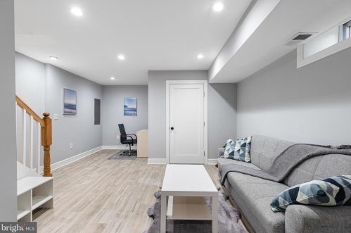 2257 16th St, Washington DC  20020-4301 exterior