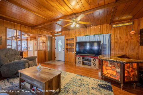 2 Alissa Ter, Jackson Twp, NJ 08527-3103