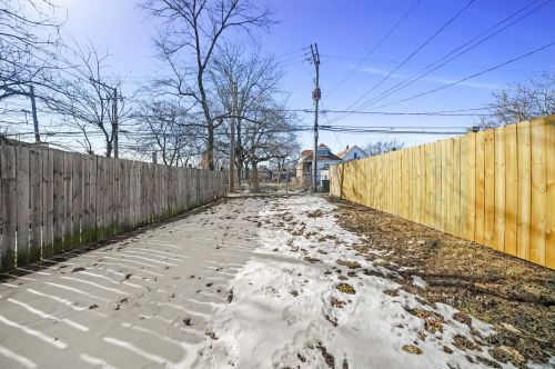 7250 Carpenter St, Chicago IL 60643-1525 exterior