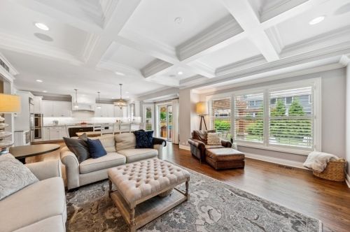 670 Bryan St, Elmhurst IL 60126-4342 exterior