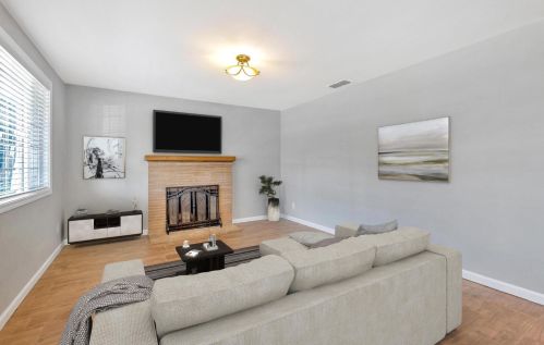 1323 School St, Folsom CA  95630-3335 exterior